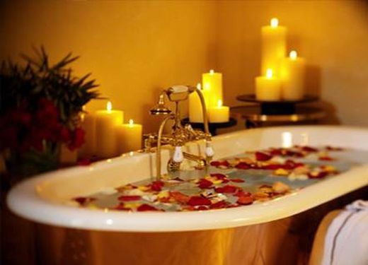 Baños de Pétalos de Rosa