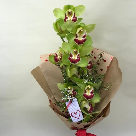 Bouquet de cymbidiums pour la Saint-Valentin