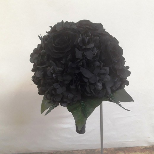 Bouquet de noiva rosas negras e preservada hortênsia negra