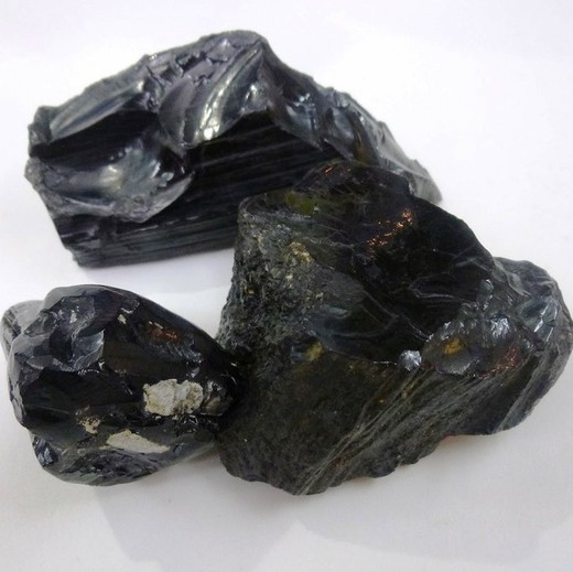 Shungite, les pierres miraculeuses