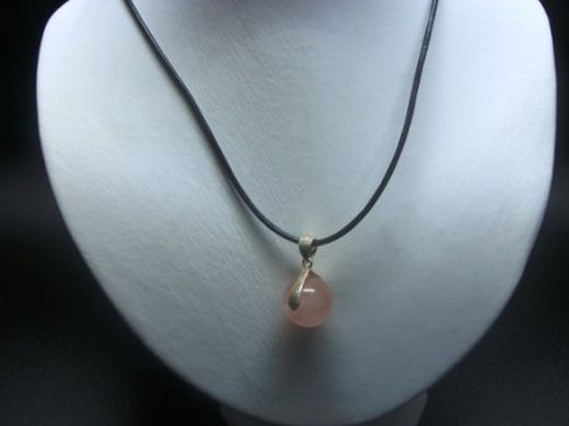 Las Piedras Preciosas y las Flores