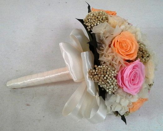 Bouquet Rosas Prima Donna Preservado
