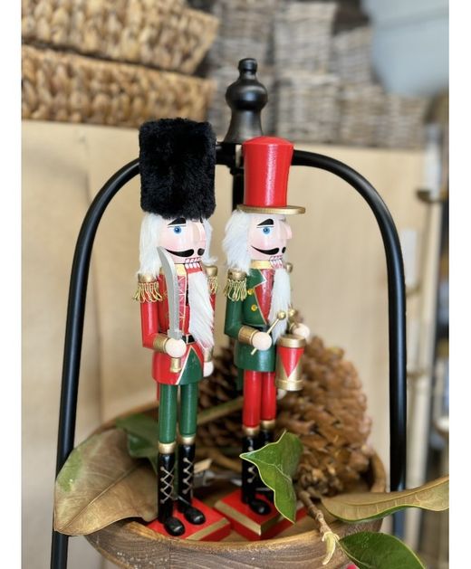 CASCANUEUS DE FUSTA BLANC VERD VERMELL 6 x 4,5 x H25cm. (Set 3u.)