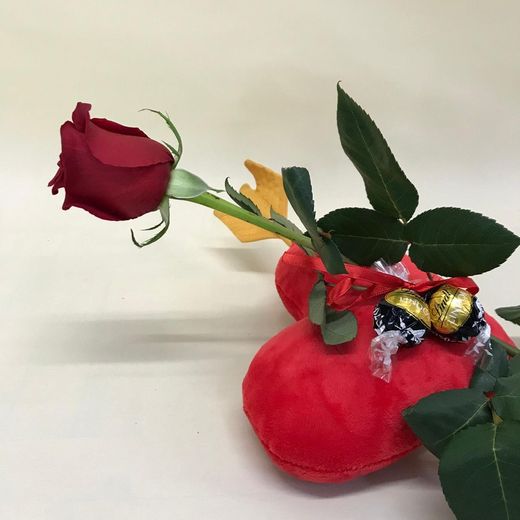 Cor Cupido amb Rosa i Bombons