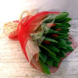 Ramo 30 Tulipanes Día de la Madre