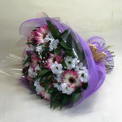 Ramo Bretón con Gerbera y Margaritas