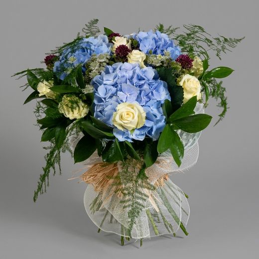 Bouquet d'hortensias bleus