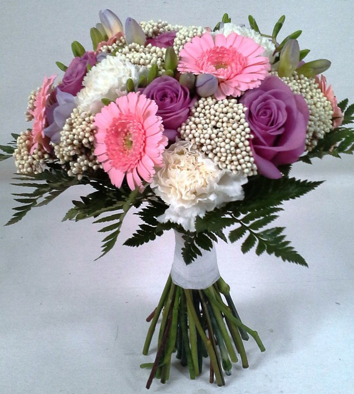 Bouquet Noiva Gerbera e Cravo — Flores Frescas Online