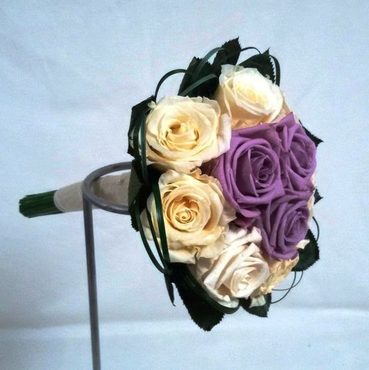 Bouquet de mariée Cristina en roses préservées
