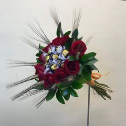Ramo Rosas Sant Jordi con Bombones Lindor