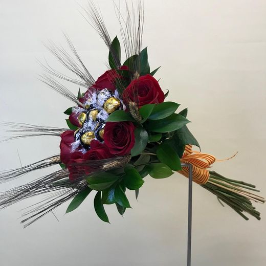 Ramo Rosas Sant Jordi con Bombones Lindor