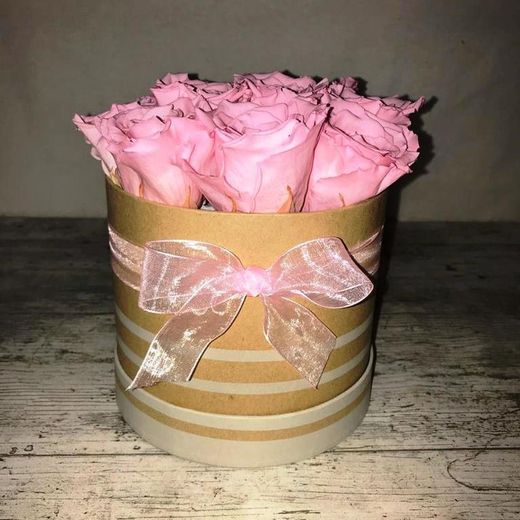 White Box Pink Roses Eternal
